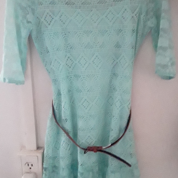 🌻 Wallflower Lace Crochet Dress W/ Belt Sz Small - Picture 2 of 2